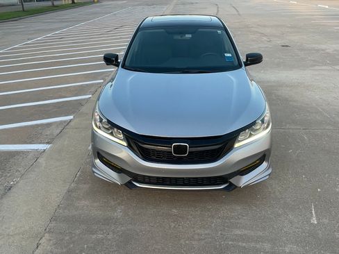 Used 2016 Honda Accord EX image 2