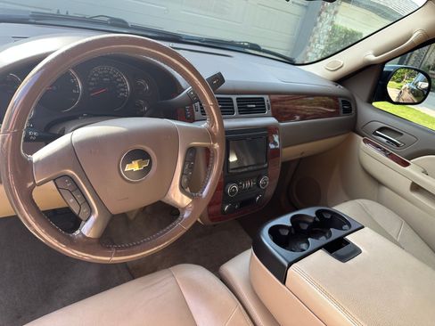 Used 2013 Chevrolet Tahoe LS RWD image 12
