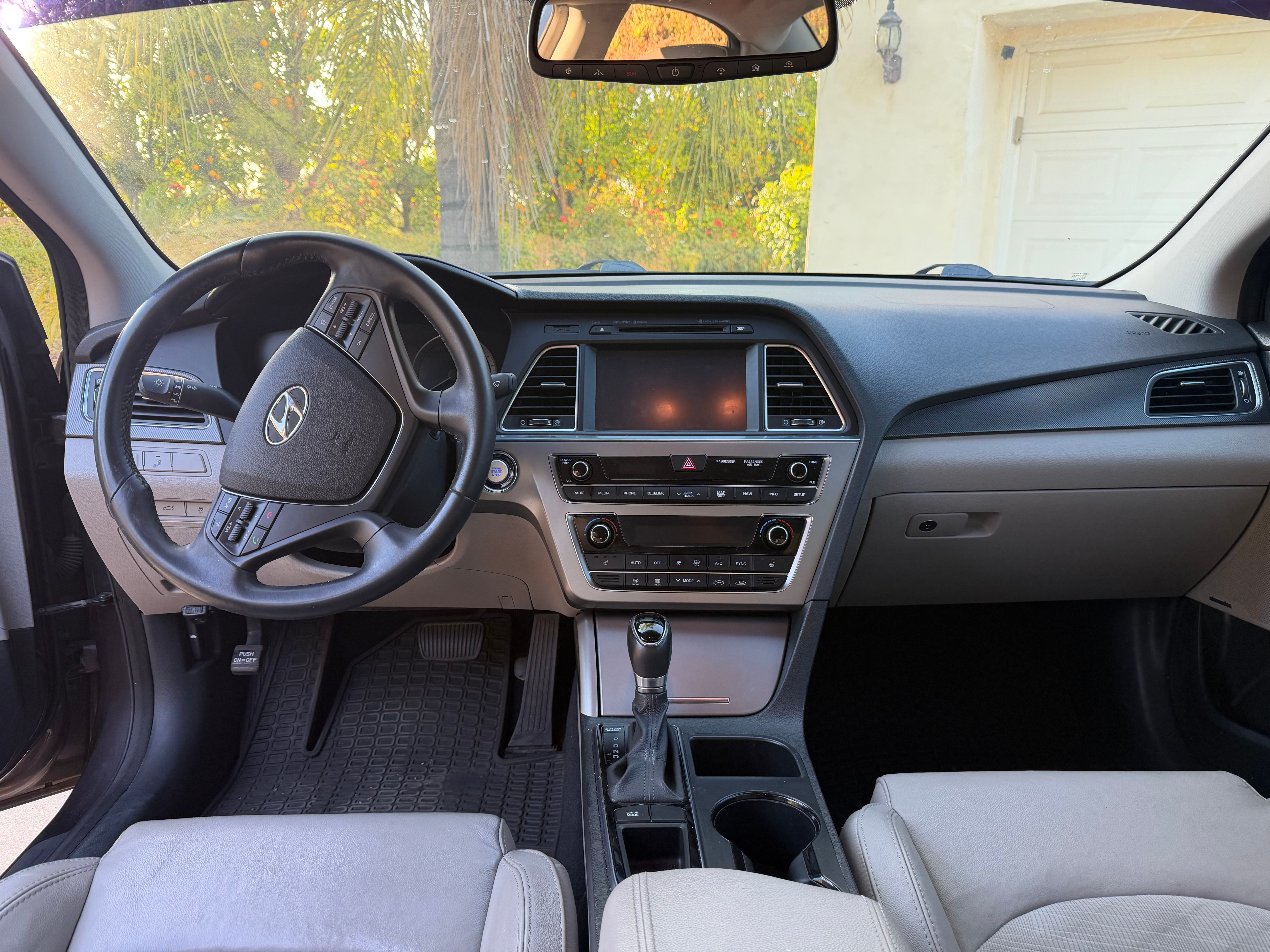 Used 2015 Hyundai Sonata Sport w/ Option Group 04 FWD image 6