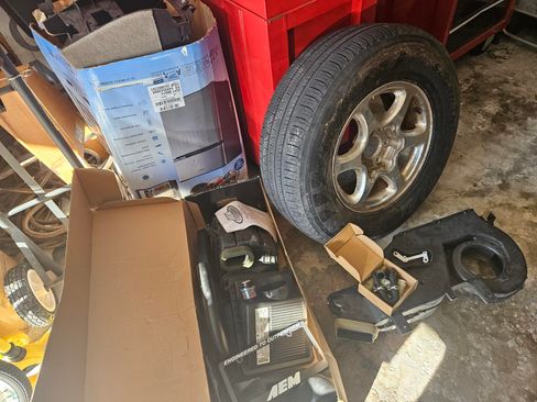 Used 2006 GMC Yukon Denali image 29