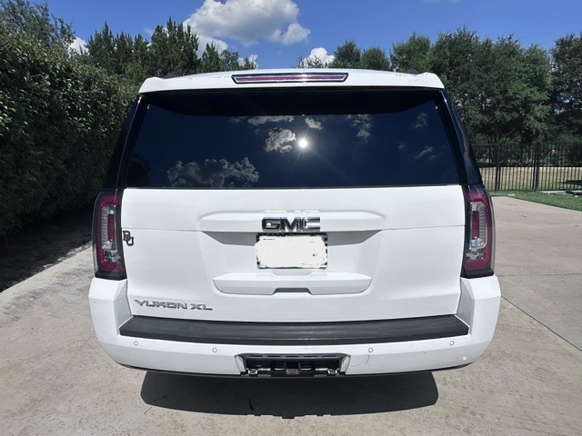 Used 2018 GMC Yukon XL SLT w/ Open Road Package AWD/4WD image 5