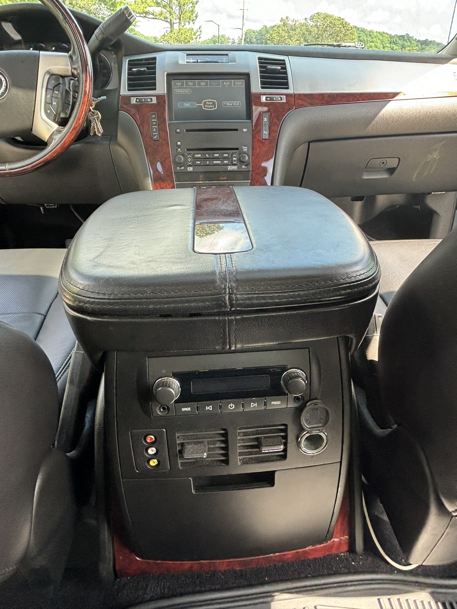 Used 2007 Cadillac Escalade EXT w/ Information Package AWD/4WD image 13