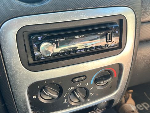 Used 2003 Jeep Liberty Renegade image 13