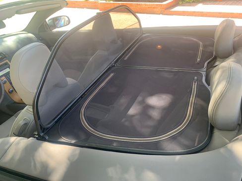 Used 2010 Volvo C70 T5 image 21