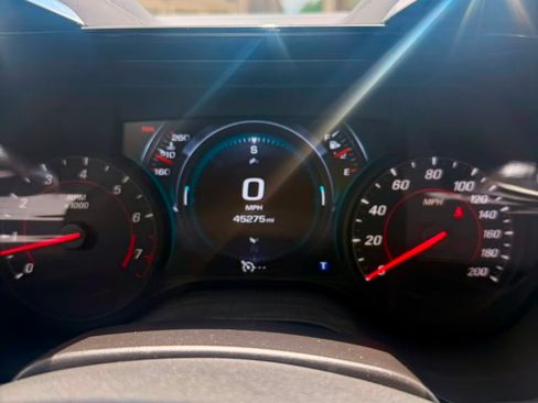 Used 2017 Chevrolet Camaro SS RWD image 11