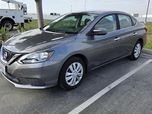 Used 2019 Nissan Sentra S FWD image 4