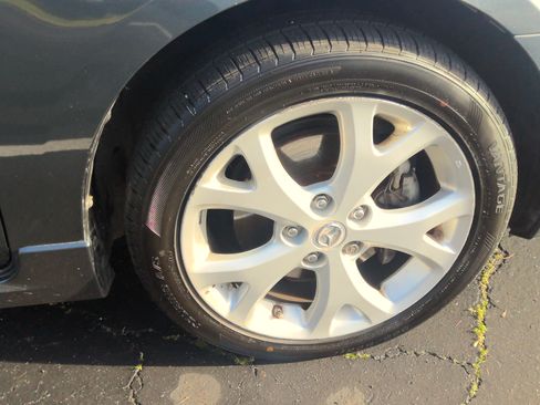 Used 2009 MAZDA MAZDA3 s Touring image 8