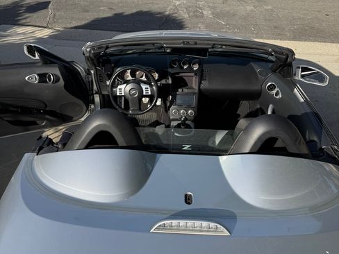 Used 2006 Nissan 350Z Enthusiast w/ (S02) Side Air Bags Pkg image 20