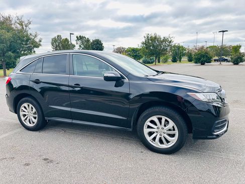 Used 2018 Acura RDX AWD w/ Technology Package image 2