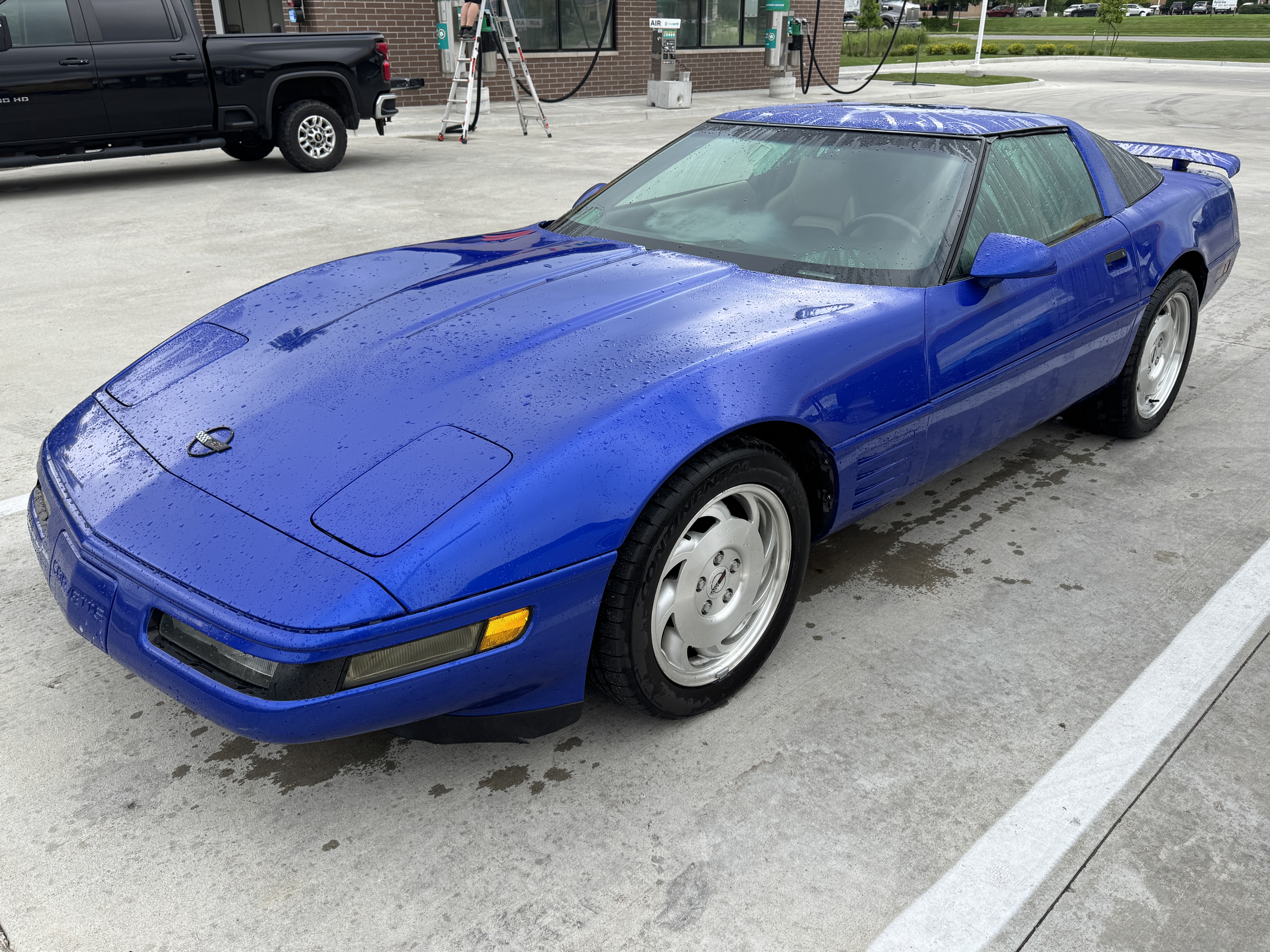 Used 1994 Chevrolet Corvette Coupe RWD image 1