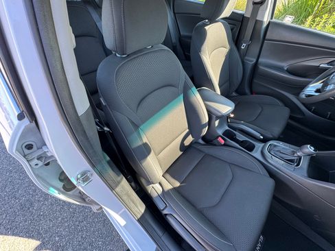 Used 2018 Hyundai Elantra GT FWD image 22