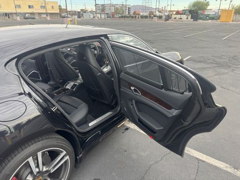 Used 2014 Porsche Panamera Turbo Executive image 16