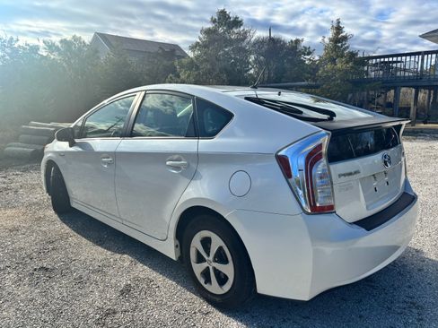 Used 2014 Toyota Prius Two image 4