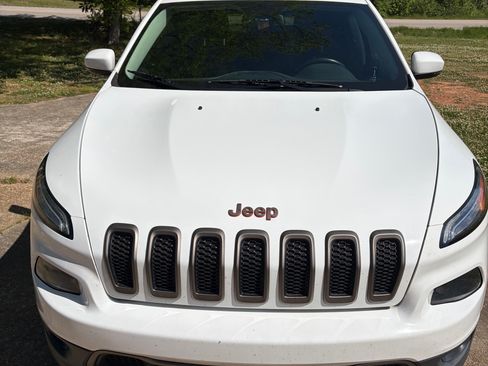 Used 2016 Jeep Cherokee 75th Anniversary FWD image 1