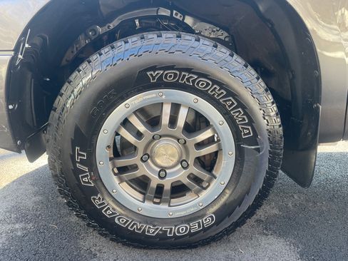 Used 2013 Toyota Tundra 4x4 Double Cab image 13