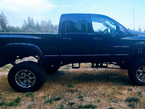 Used 2005 Dodge Ram 1500 Truck SLT image 4