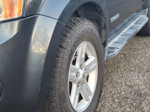 Used 2008 Ford Escape 2WD Hybrid image 7