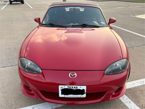 Used 2004 MAZDA MX-5 Miata MAZDASPEED RWD image 2