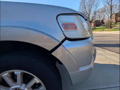 Used 2007 Ford Explorer Sport Trac Limited image 22