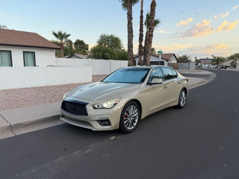 Used 2018 INFINITI Q50 Luxe RWD image 1