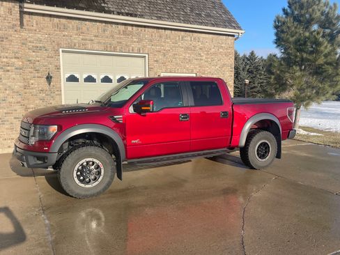 Used 2014 Ford F150 Raptor w/ Equipment Group 801A Luxury image 1