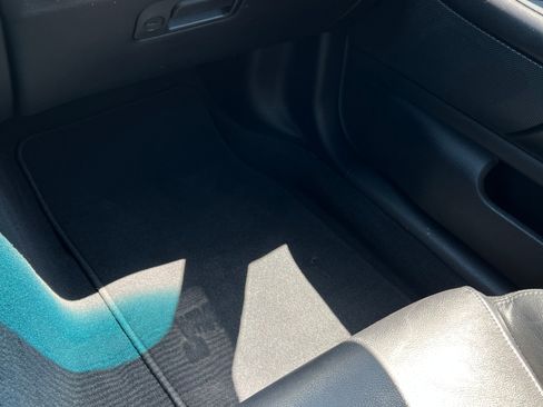 Used 2004 Ford Thunderbird image 20