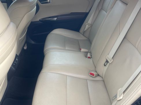 Used 2014 Toyota Avalon Limited FWD image 5
