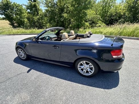 Used 2009 BMW 128i Convertible RWD image 5