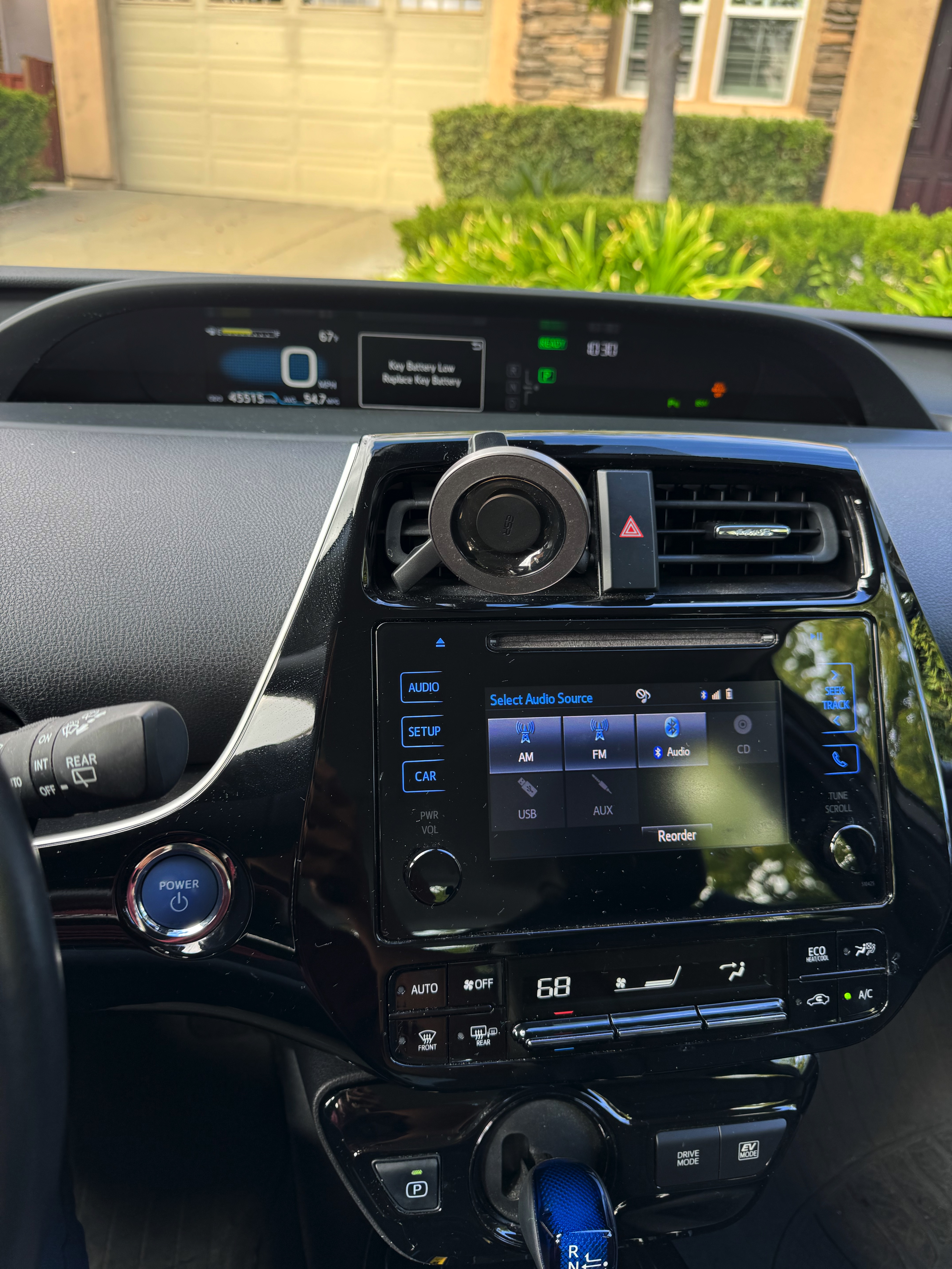 Used 2019 Toyota Prius XLE FWD image 12