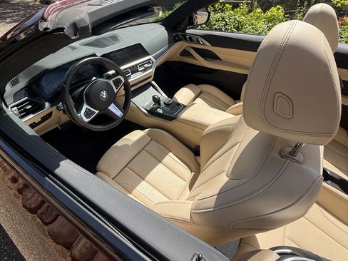 Used 2022 BMW 430i Convertible w/ M Sport Package RWD image 4