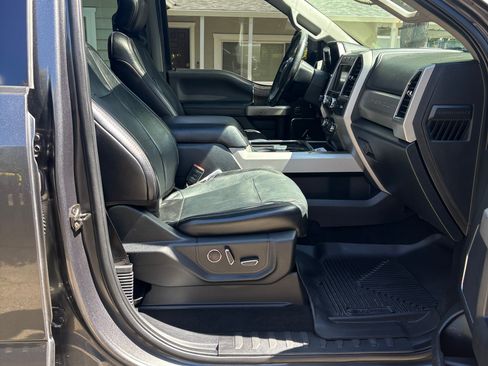 Used 2019 Ford F250 Lariat w/ Lariat Ultimate Package AWD/4WD image 16