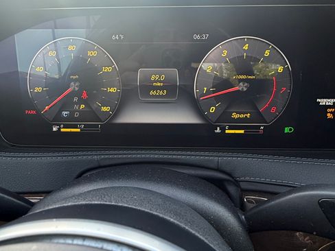 Used 2019 Mercedes-Benz S 560 Sedan image 16
