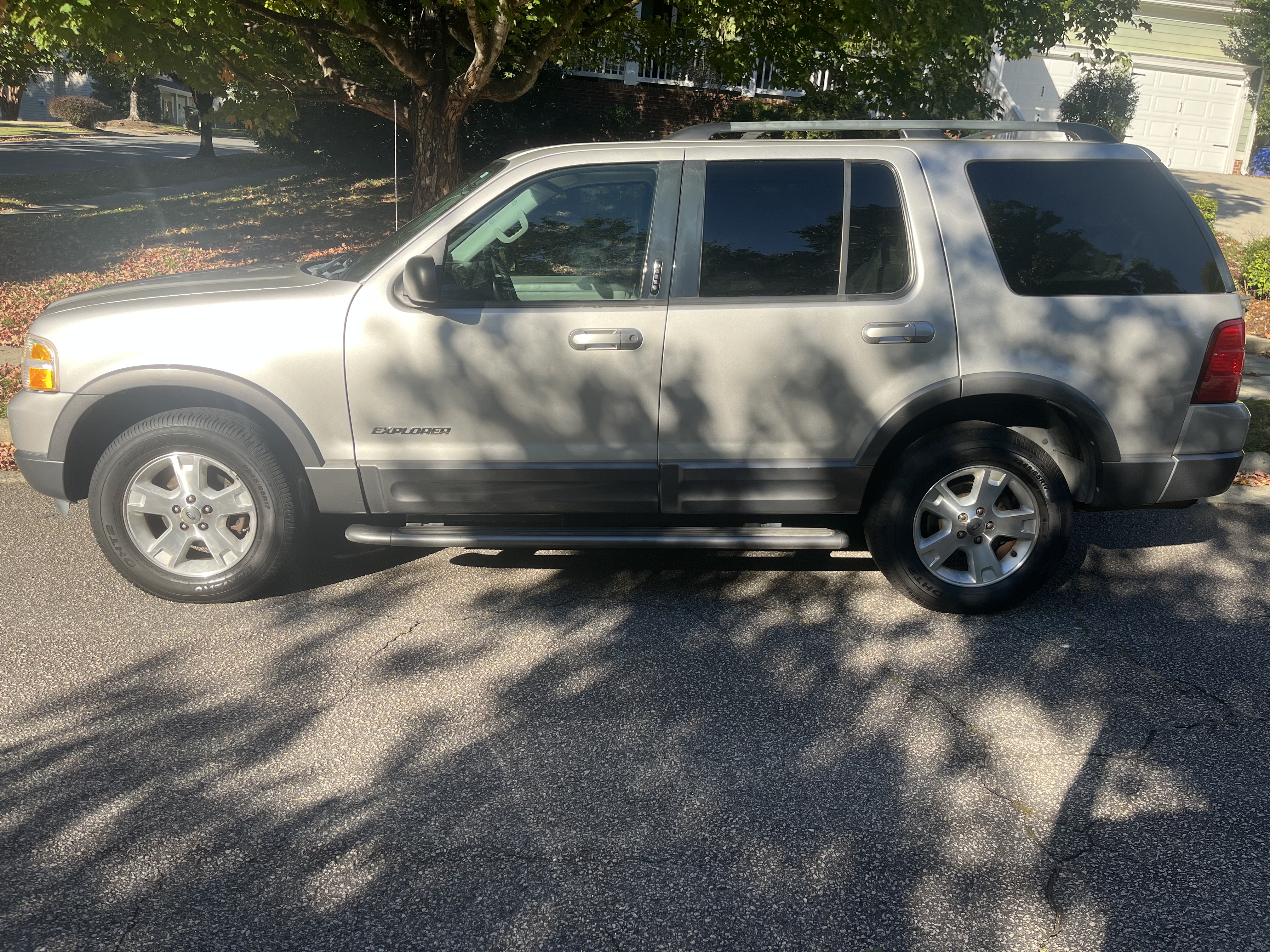 Used 2004 Ford Explorer Sport XLT AWD/4WD image 10