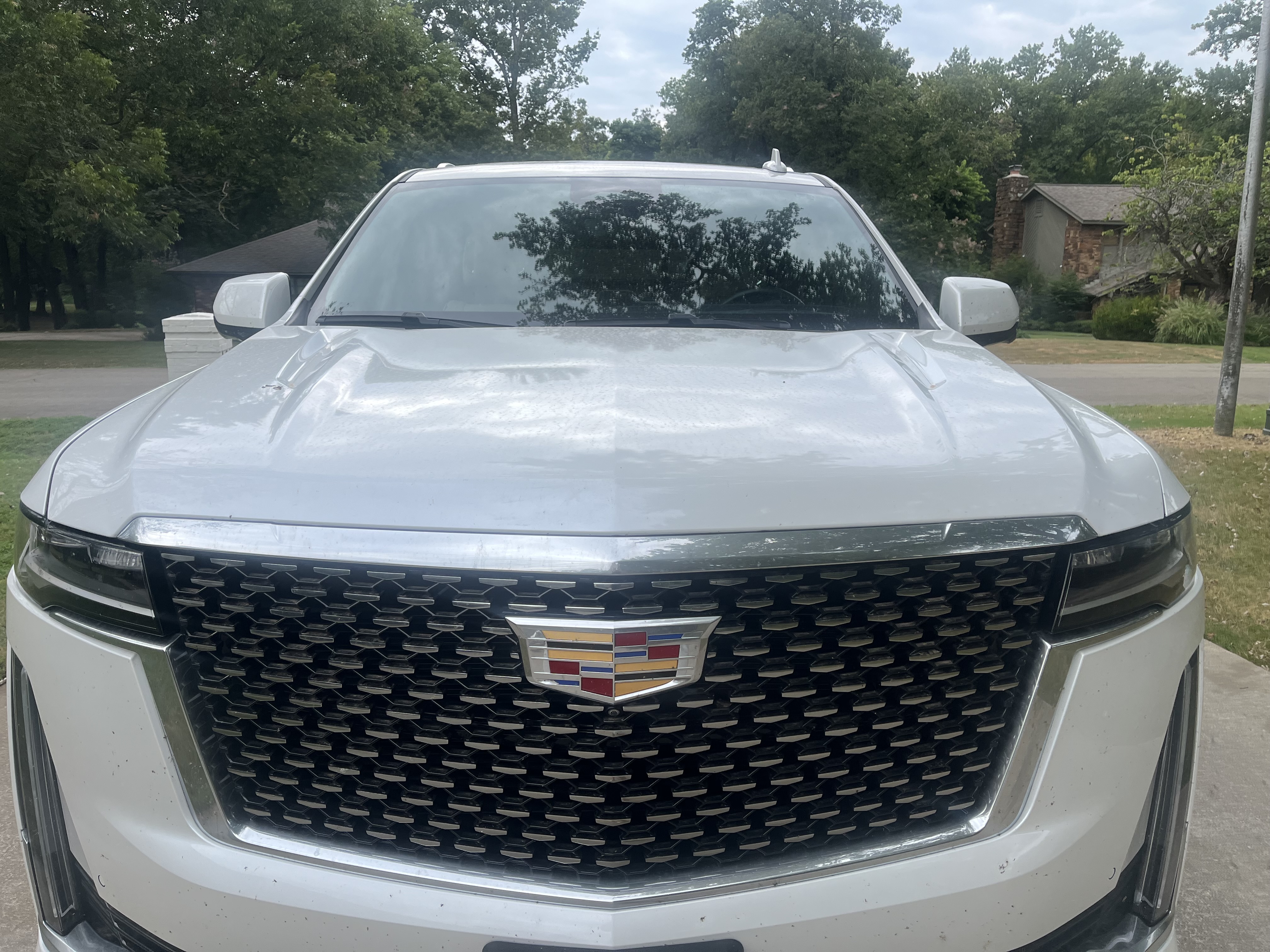 Used 2024 Cadillac Escalade Premium Luxury AWD/4WD image 4