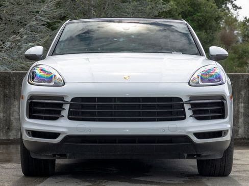 Used 2021 Porsche Cayenne Coupe image 4