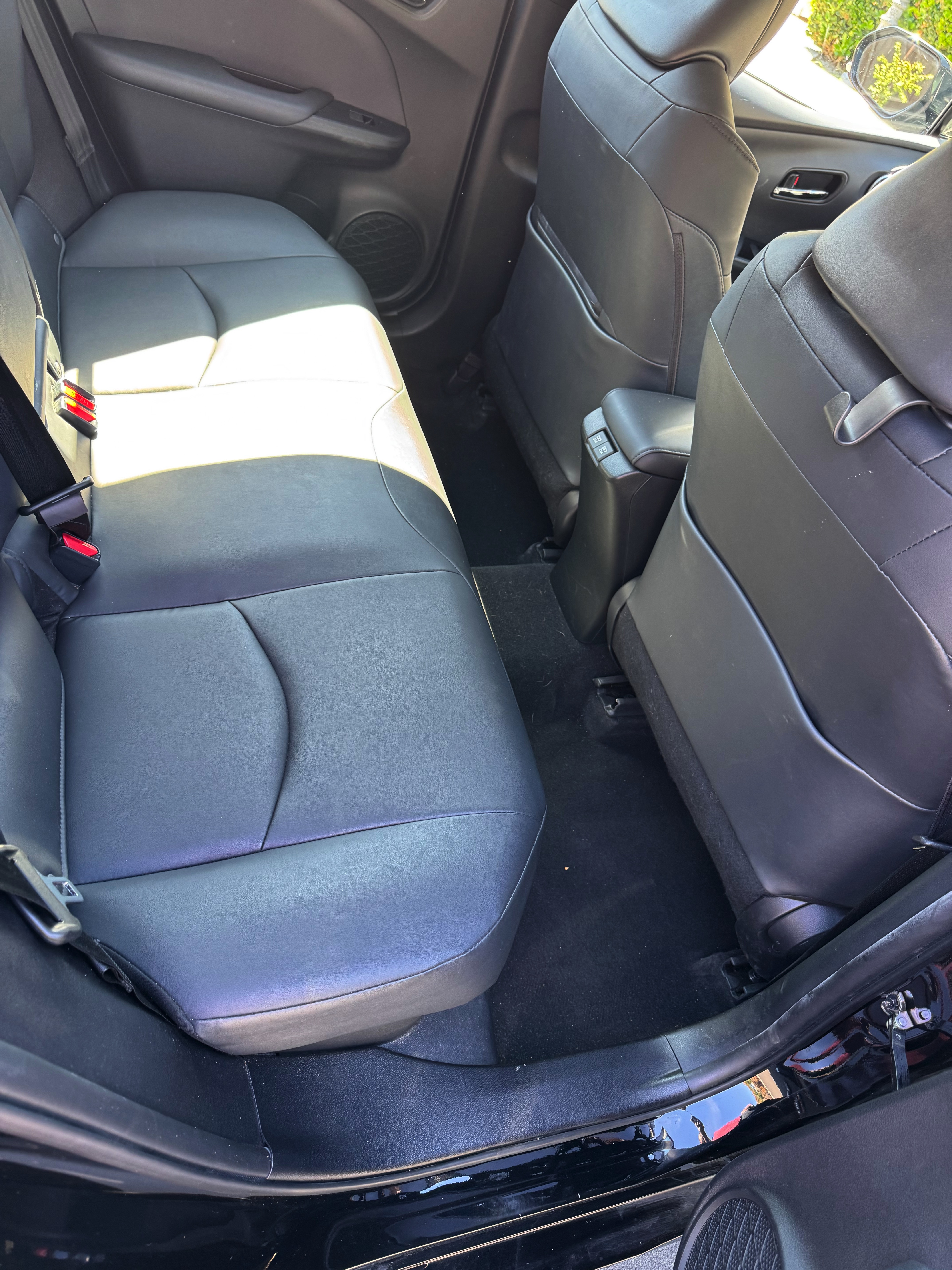 Used 2019 Toyota Prius XLE FWD image 5