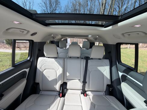 Used 2023 Land Rover Defender 130 First Edition image 14