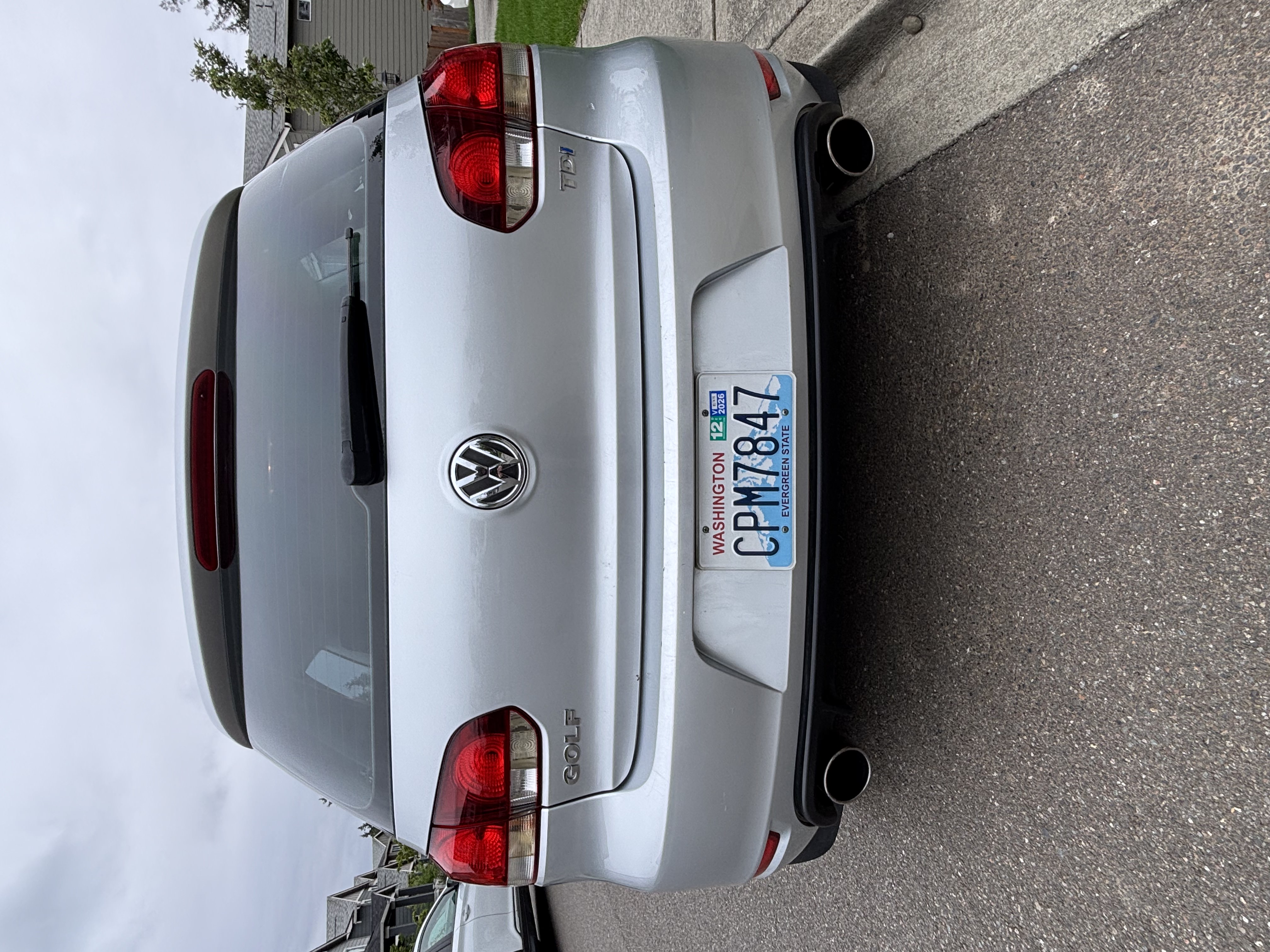 Used 2012 Volkswagen Golf TDI FWD image 12
