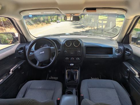 Used 2010 Jeep Patriot Sport FWD image 2