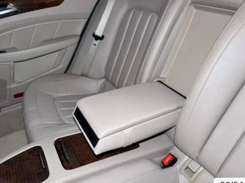 Used 2012 Mercedes-Benz CLS 550 image 9