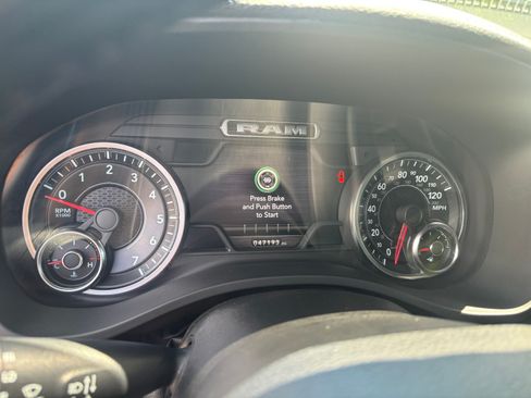 Used 2021 RAM 1500 Laramie w/ Sport Appearance Package image 8