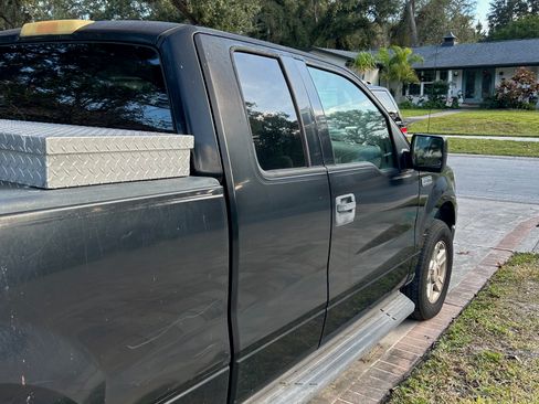 Used 2004 Ford F150 XLT image 11