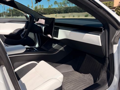 Used 2024 Tesla Model S Plaid image 20