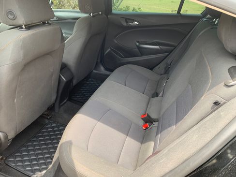 Used 2017 Chevrolet Cruze LS image 6