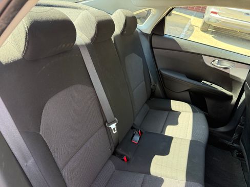Used 2023 Kia Forte LXS w/ LXS Technology Package FWD image 11