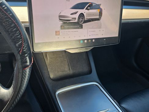 Used 2022 Tesla Model 3 Standard Range RWD image 15