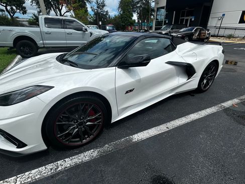 Used 2023 Chevrolet Corvette Stingray Premium Conv w/ Z51 Performance Package RWD image 20