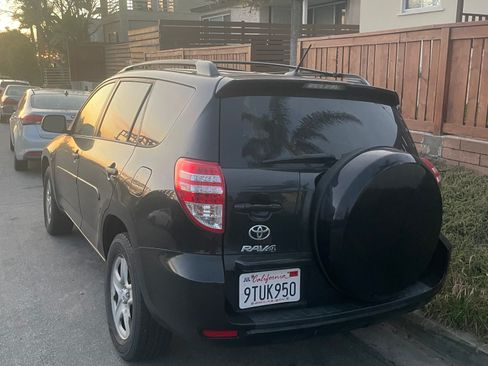 Used 2011 Toyota RAV4 4WD w/ Base L4 Extra Value Pkg image 1