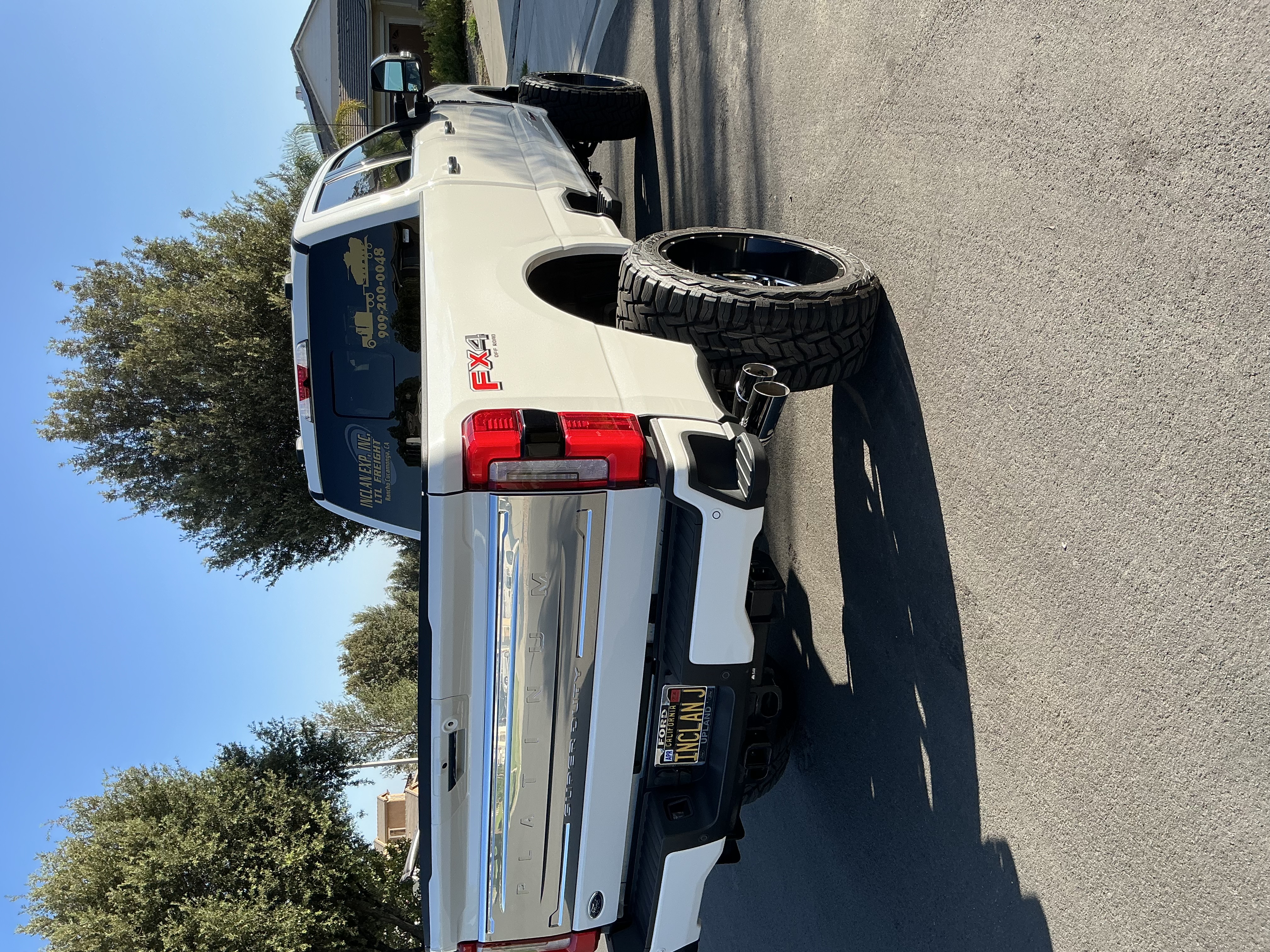 Used 2024 Ford F250 Platinum AWD/4WD image 9