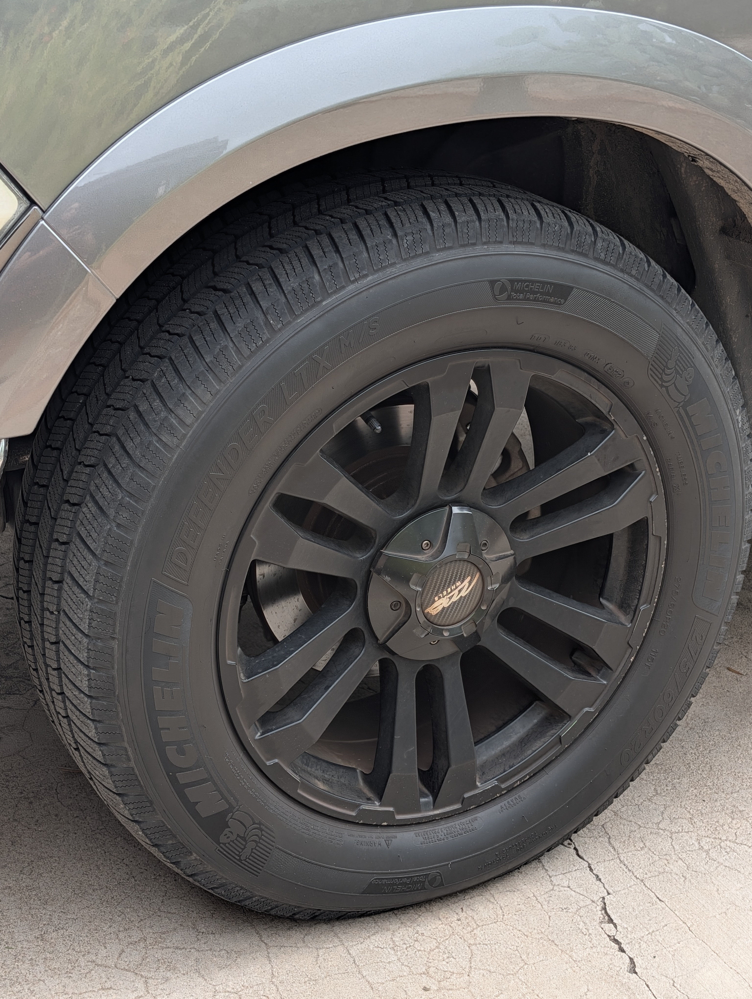 Used 2012 RAM 1500 Laramie RWD image 11